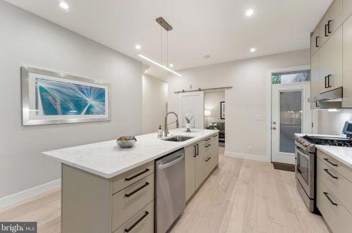 1529 6th St, Washington, DC 20001-2420