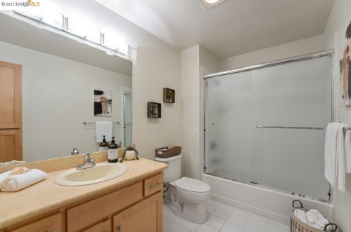 55 Bayside Ct, Richmond CA  94804-7443 exterior