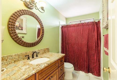 17305 Mariposa Ave, Riverside CA 92504-6079 exterior