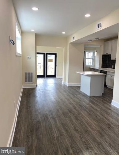 1210 18th St, Washington DC 20002-2002 exterior