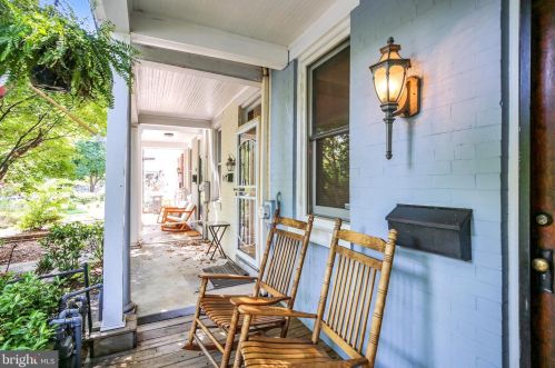 334 14th St, Washington, DC 20003-2351