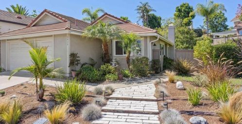 1913 Rosewood St, Vista, CA 92081-7304