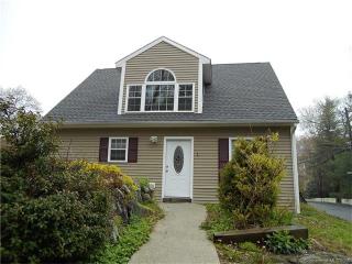 1 College Pl, Waterbury CT  06716-3006 exterior