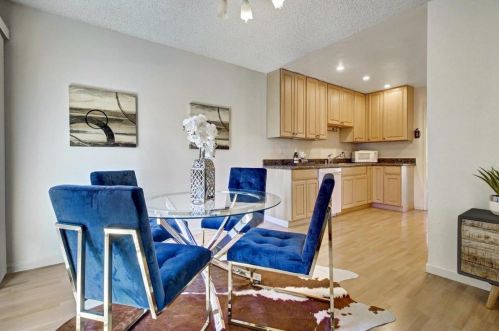 880 Stonegate Dr, South San Francisco CA  94080-1562 exterior