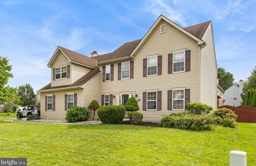 1104 Chestnut Ave, Norristown, PA 19403-2844