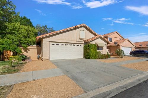 12337 Rainwood Ln, Victorville, CA 92395-9115