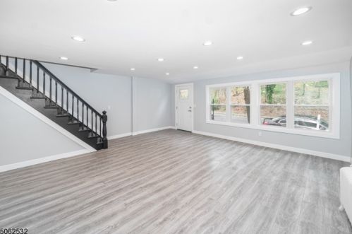 166 Ridgewood Rd, South Orange, NJ 07079-0015