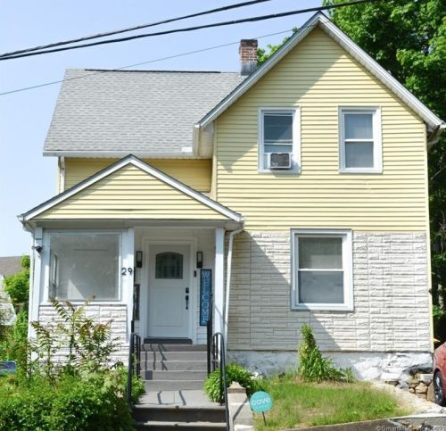 29 Bellevue St, Waterbury CT  06704-2703 exterior