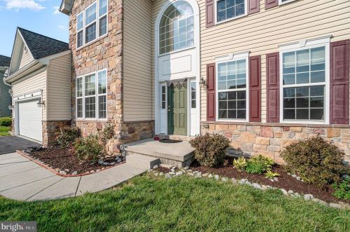 14 Bethpage Dr, Navy Sup Dpt, PA 17050-7000