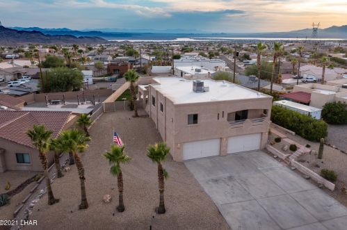 4069 Highlander Ave, Lake Havasu City, AZ 86406-9238