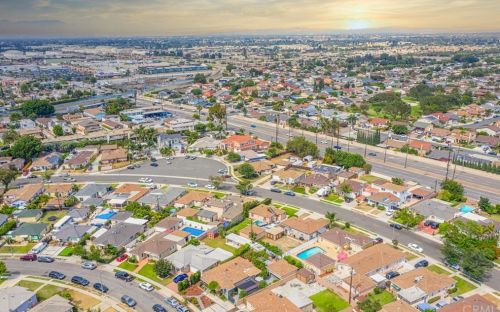 5132 Gardenia Ave, Long Beach CA  90807-1116 exterior