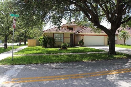 902 32nd Ave, Hollywood, FL 33021-5519