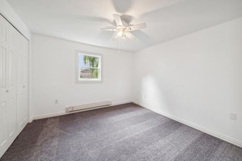 5 Stahl Sq, South Connellsville PA  15425-4007 exterior