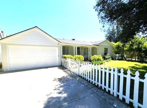 11814 Hesby St, North Hollywood CA  91607-3218 exterior