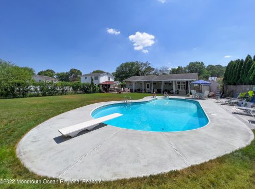 44 Citadel Dr, Jackson Twp NJ 08527-1843 exterior