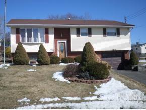 302 Paul St, Endicott, NY 13760-1222