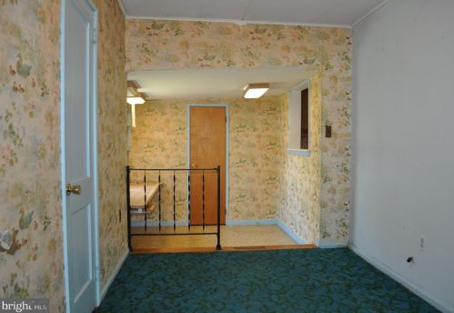 142 Gable Rd, Paoli PA  19301-1848 exterior