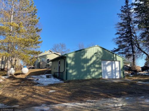 241 1st St, Summit MN  55917-1433 exterior