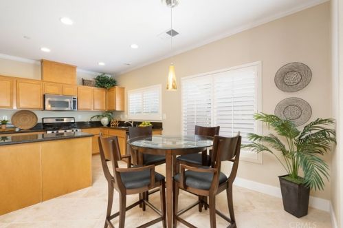 828 Mira Grande, Palm Springs CA  92262-1209 exterior