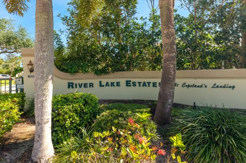 3125 73 Pl, Vero Beach FL 32967-5745 exterior