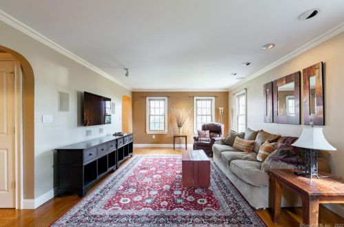 51 Cross Rd, Waterbury, CT 06762-3017