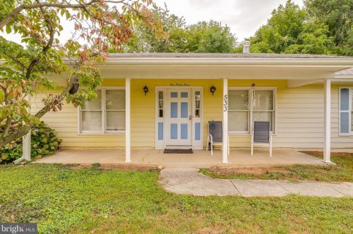 533 Morison St, Charles Town WV  25414-1144 exterior