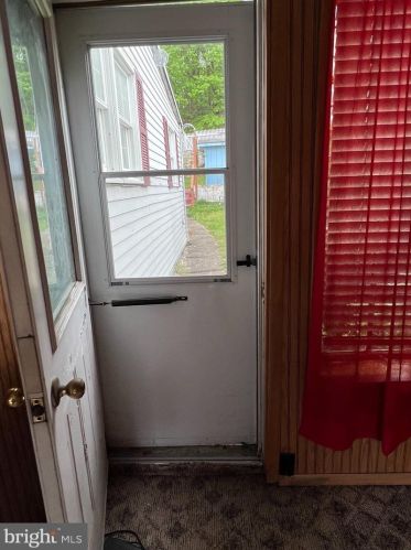 416 Middle St, Ashland PA 17921-1920 exterior