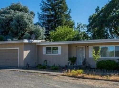 10095 Old Redwood Hwy, Windsor CA  95492-8071 exterior