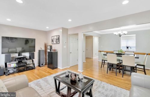 770 Vanderbilt Ter, Leesburg VA  20175-4085 exterior