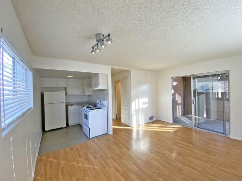 1522 Meade Ave, San Diego CA 92116-4626 exterior