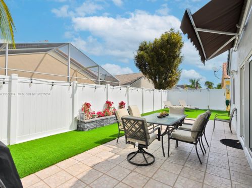 16355 23 St, Hollywood FL  33027-4406 exterior