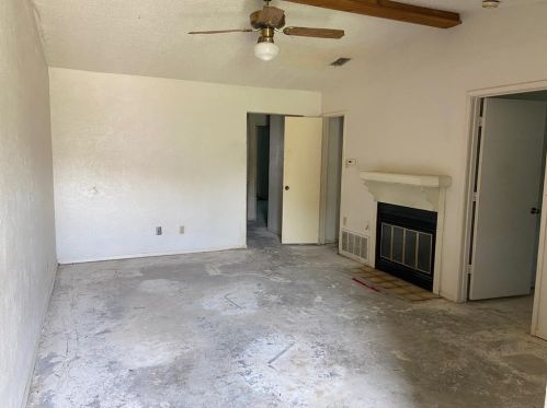 4925 Maryanna Way, Fort Worth, TX 76180-6967