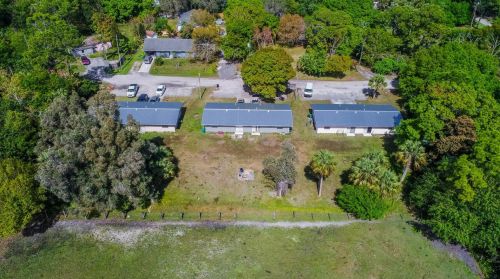 2111 Jacobs Rd, Fort Pierce, FL 34982-6402