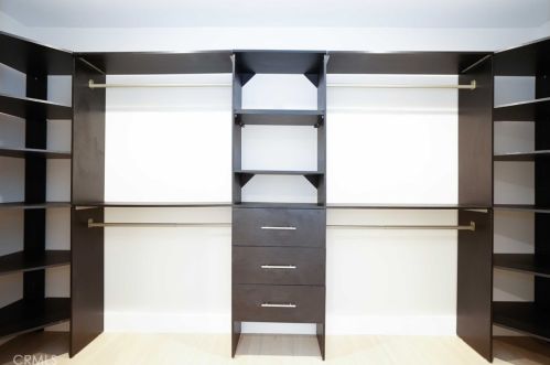 11512 La Maida St, North Hollywood CA  91601-4323 exterior