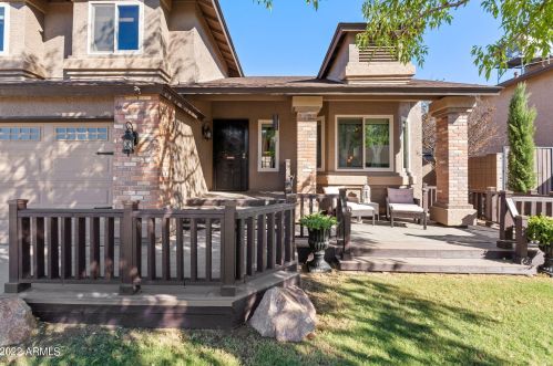 4136 Fallen Leaf Ln, Glendale, AZ 85310-5162