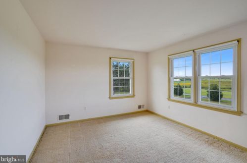 10711 Kettle Run Rd, Nokesville VA  20181-1715 exterior