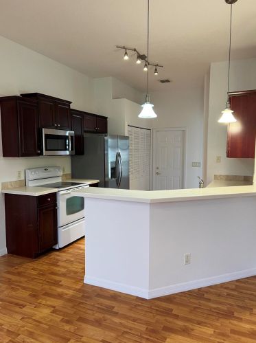 667 Post Ter, Fort Pierce FL  34953-1952 exterior