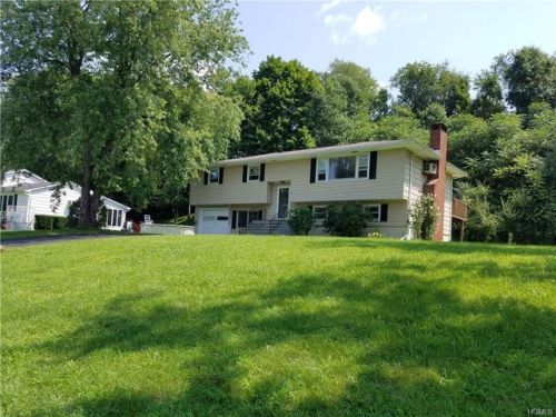 12 Carmen Pl, Montgomery, NY 12549-2226