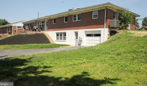 602 Winding Hill Rd, Navy Sup Dpt PA  17055-4992 exterior