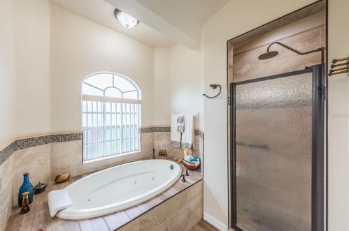 1083 Northridge Dr, Palm Harbor FL  34683-2720 exterior