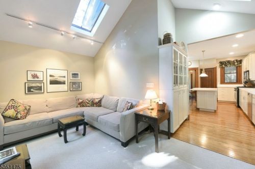 27 Liberty St, Ridgewood NJ 07450-4555 exterior