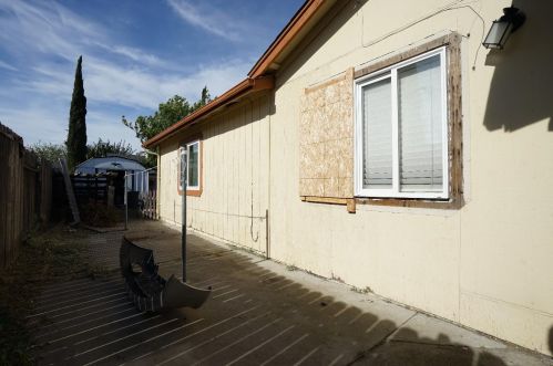 407 Mingo Way, Lathrop CA  95330-9533 exterior