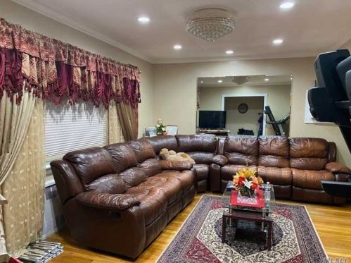 107-44 127th St, Jamaica, NY 11419-2826