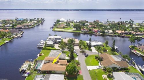 1949 36th Ter, Cape Coral, FL 33904-5032