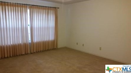 756 Cedar St, Seguin TX  78155-3813 exterior