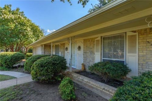 2023 Malone St, Denton, TX 76201-1749