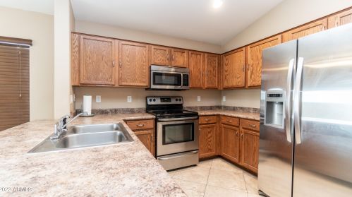 21830 Liles Ln, Maricopa, AZ 85138-9570