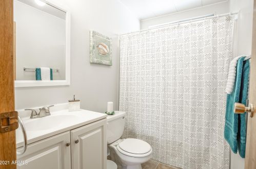 9101 Country Clb Dr, Chandler AZ  85248-6420 exterior