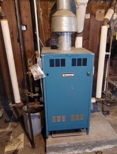 580 Weetamoe St, Fall River MA  02720-5643 exterior