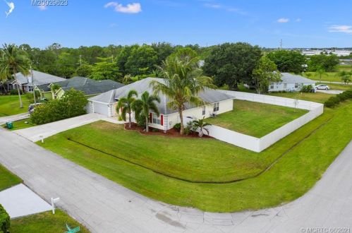 4601 Brownell Ter, Fort Pierce, FL 34983-8340